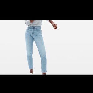 Everlane Original Cheeky Jean NWT